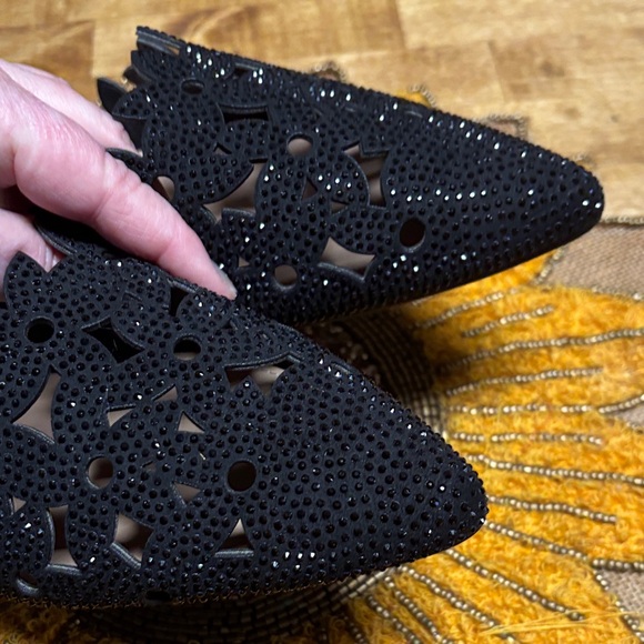 Caparros Black Floral Cutout Mules - Picture 5 of 9